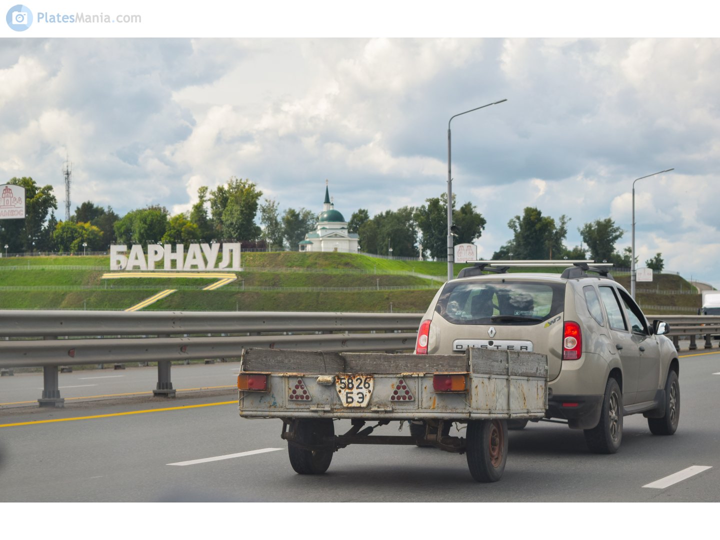 5826 БЭ, Trailers (1977) 