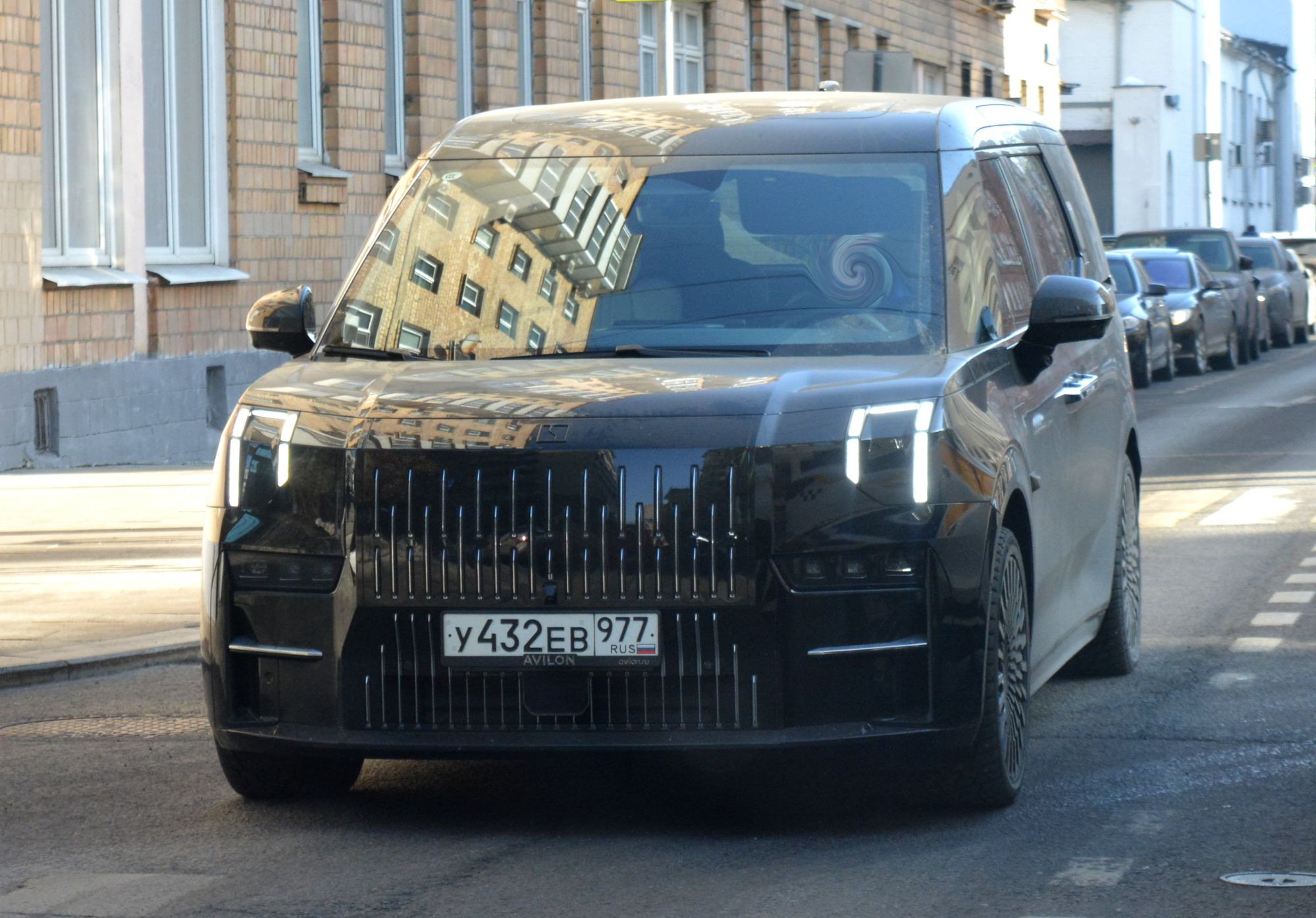 у 432 ев 977, Zeekr 009 1st gen, 2023–