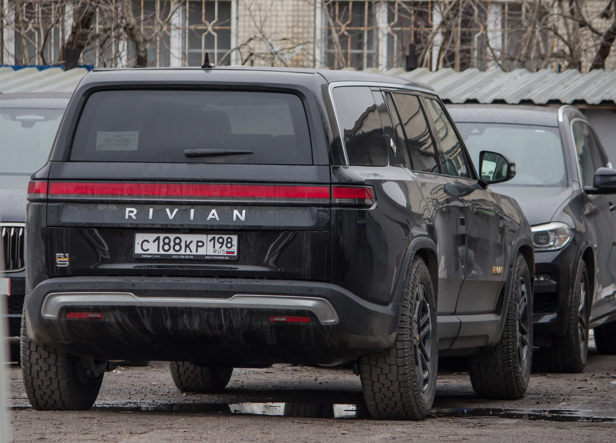 с 188 кр 198, Rivian R1S 1st gen, 2022–