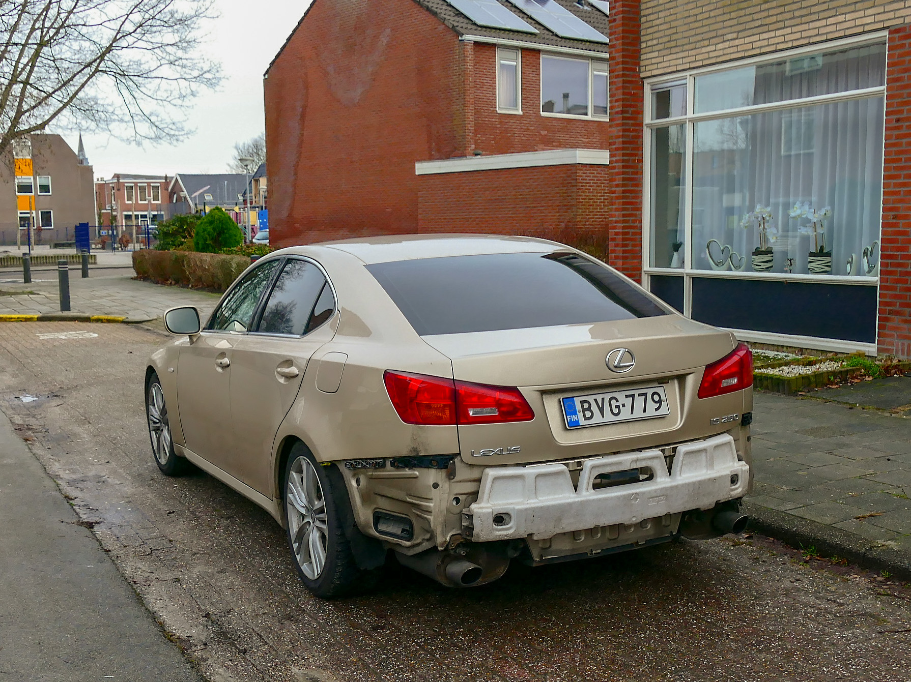 BVG-779, Lexus IS 2nd gen Sedan (XE20), 2005–2013