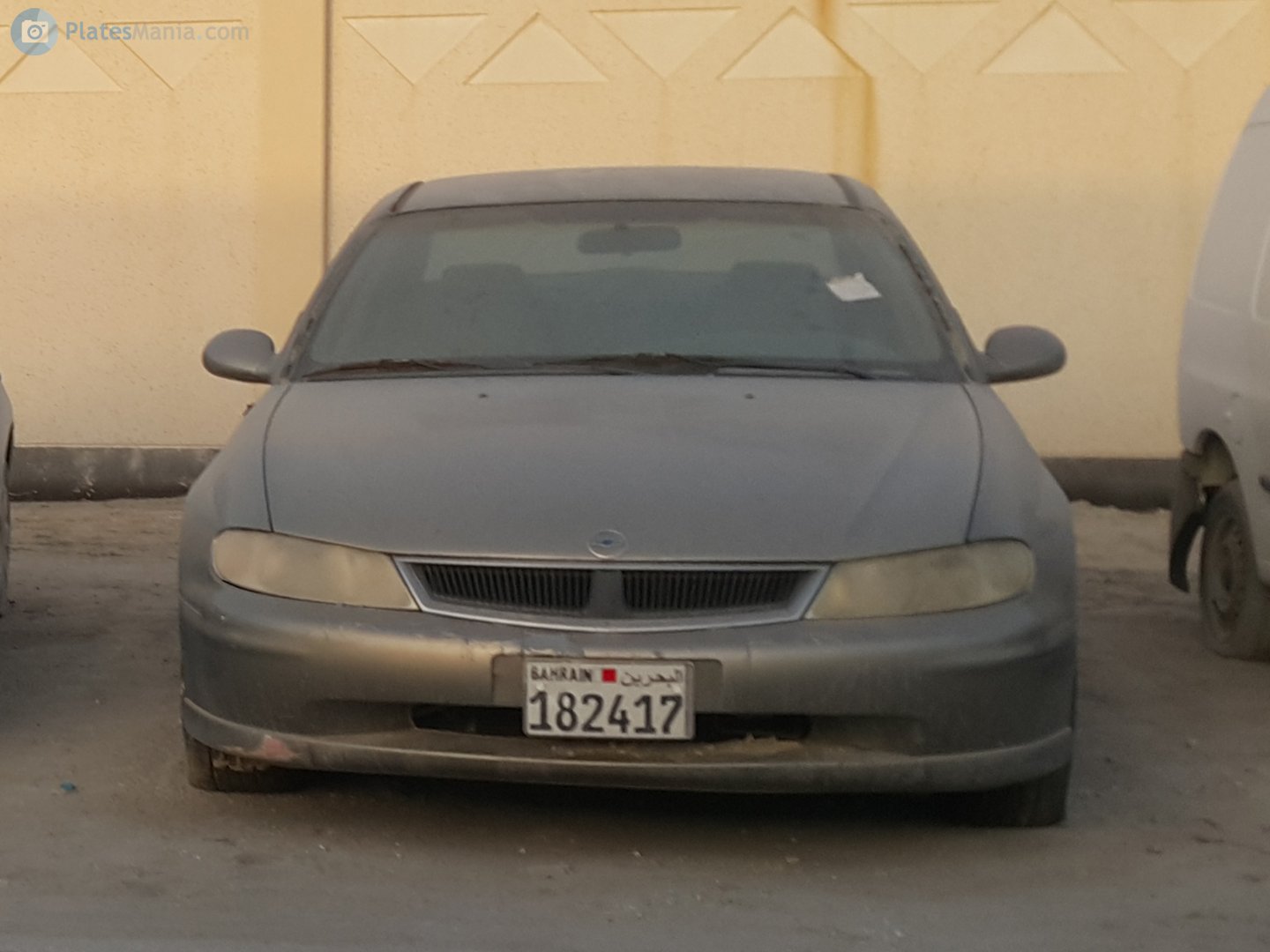182417, Chevrolet Lumina 3rd gen Sedan (VT/VX; Middle East- and ZA-market), 1998–2002