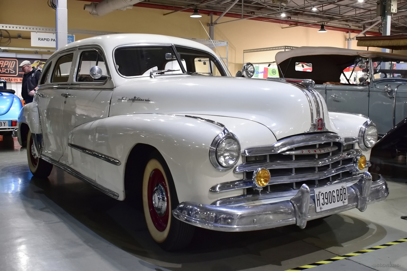 H 3906 BBB, Pontiac Streamliner 