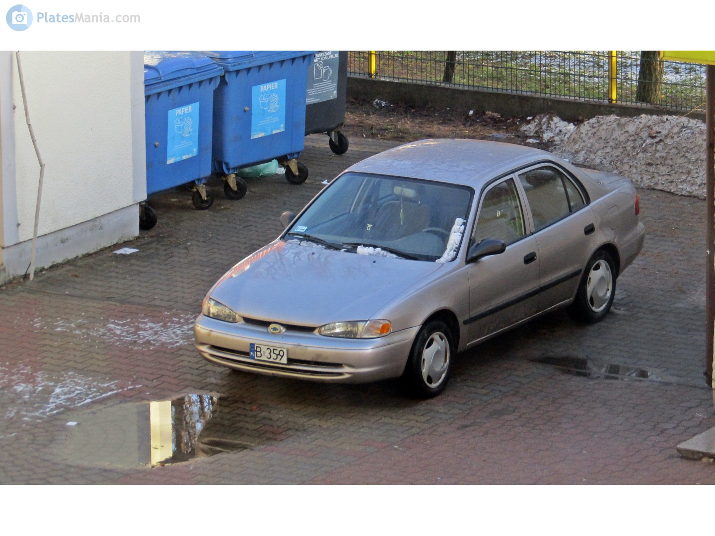 B 359, Chevrolet Prizm 1st gen (E110; NA-market), 1997–2001