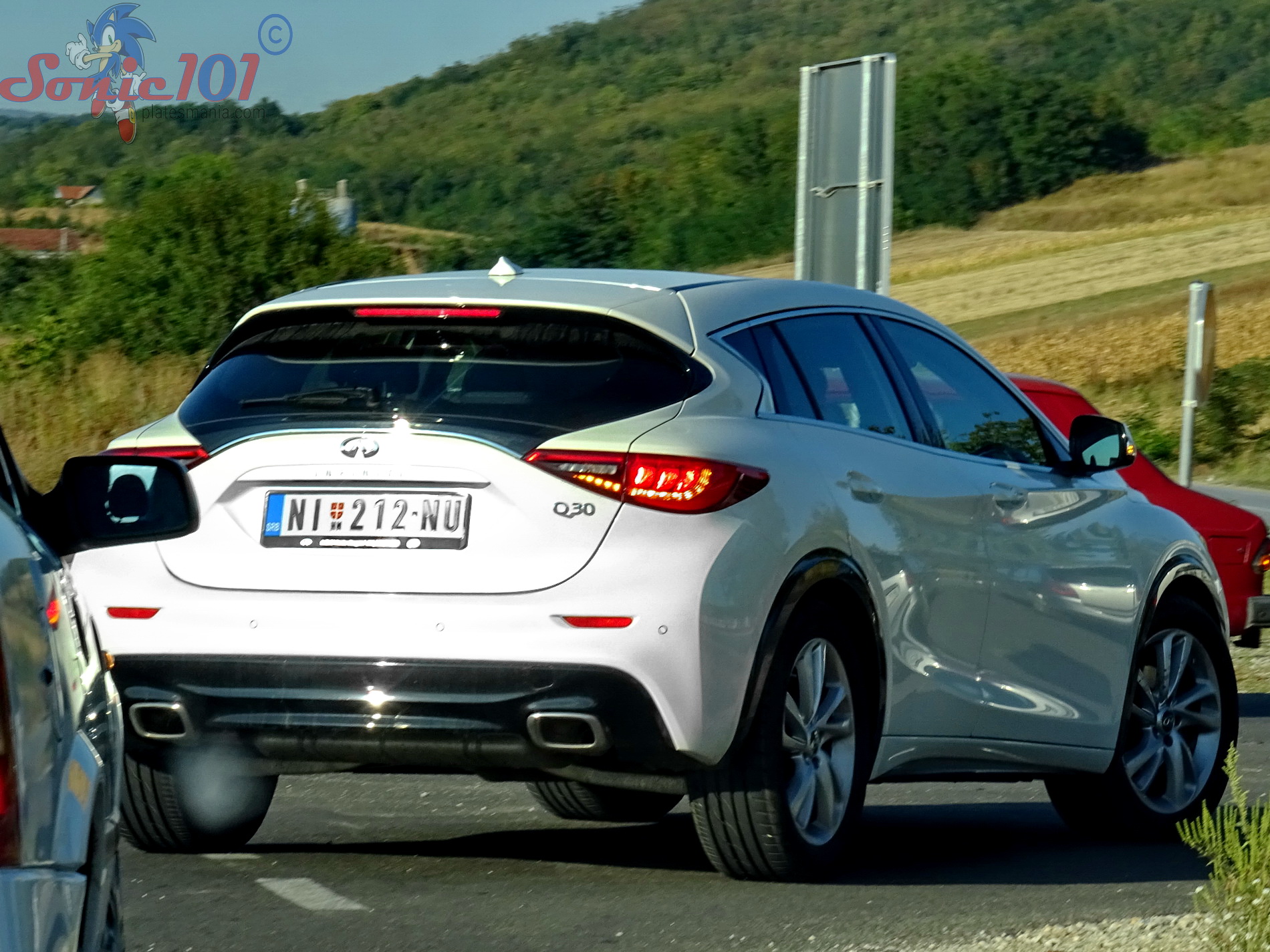 NI 212-NU, Infiniti Q30 1st gen (H15), 2015–2019