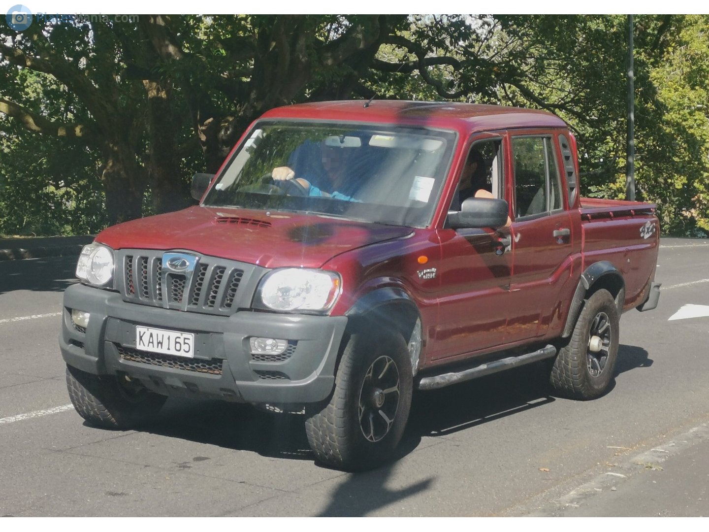 KAW165, Mahindra Pik Up 