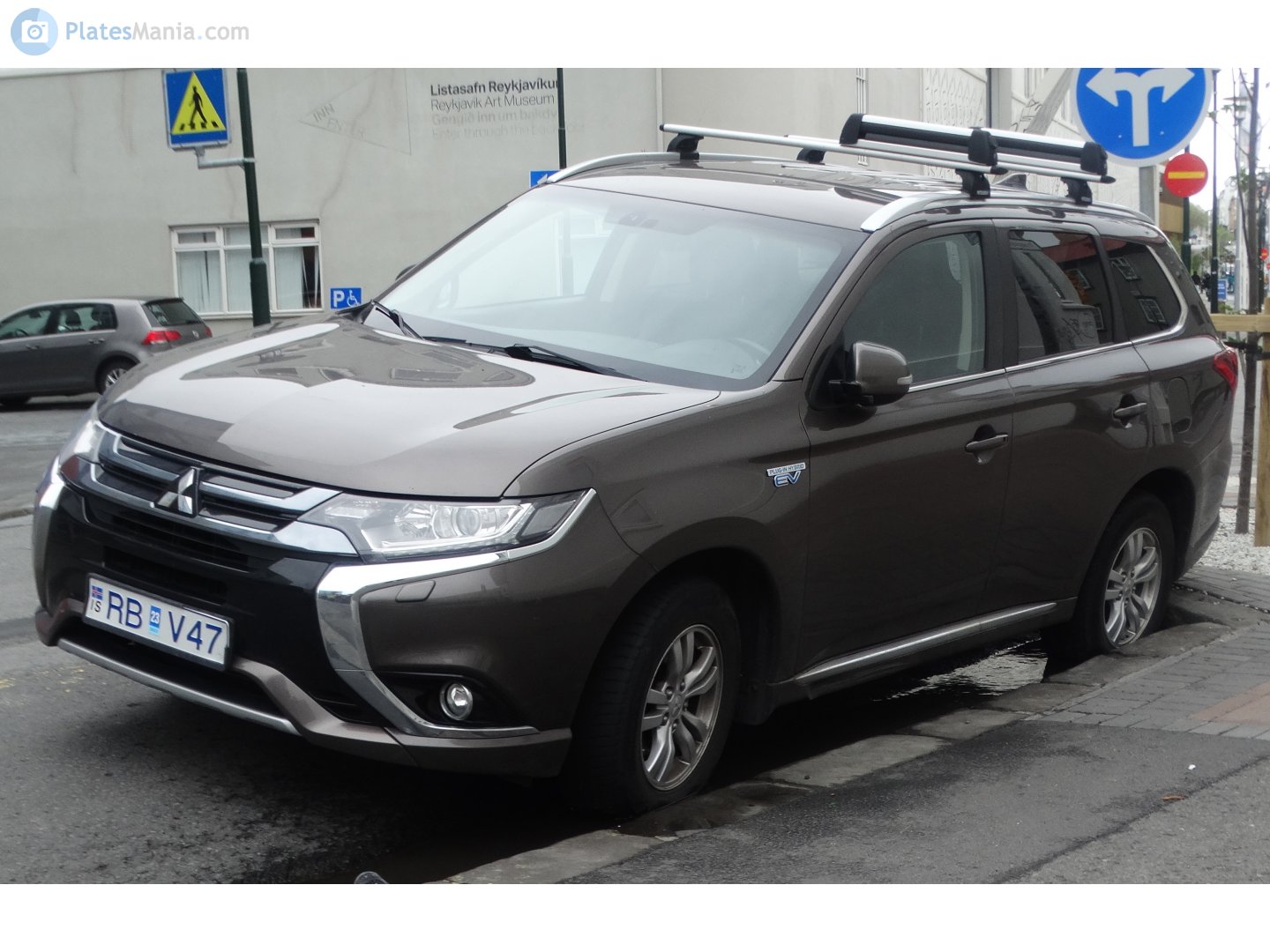 RB V47, Mitsubishi Outlander 3rd gen (GF/GG/ZJ/ZK/ZL), facelift, 2015–2023