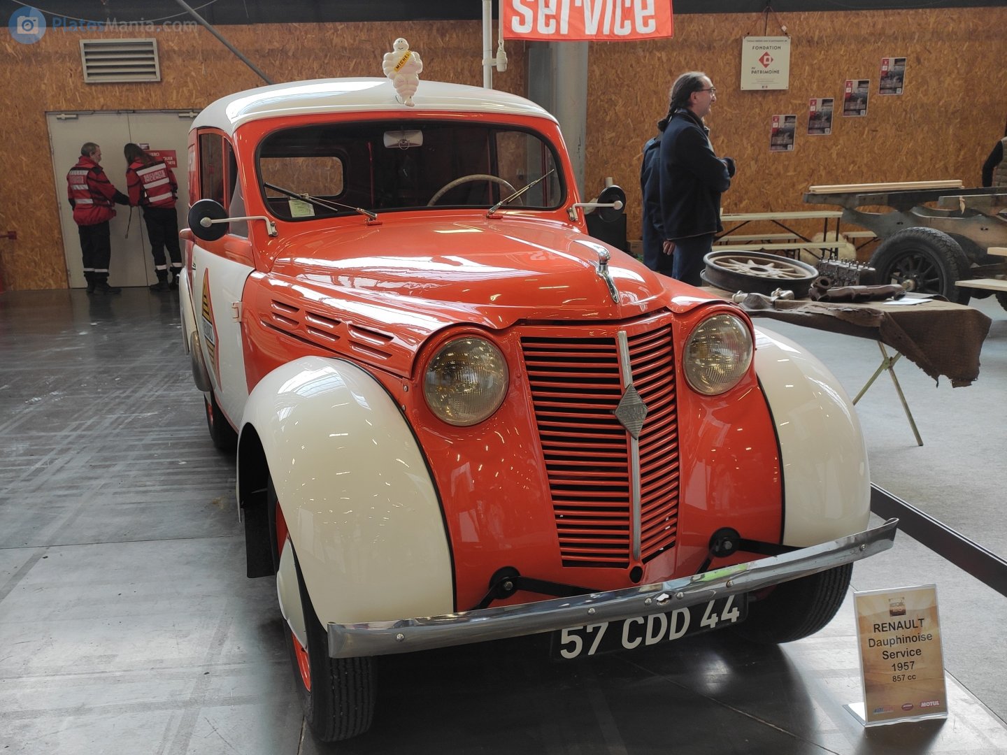 57 CDD 44, Renault Dauphinoise 