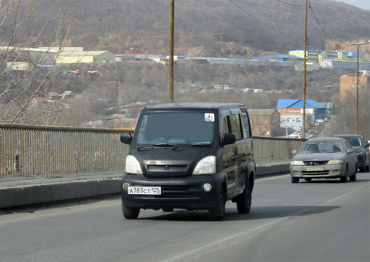 а 783 ст 125, Mitsubishi Town Box 1st gen Wide (U61W–U65W), 1999–2011