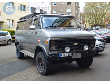 K XC 19H, Chevrolet Sport Van