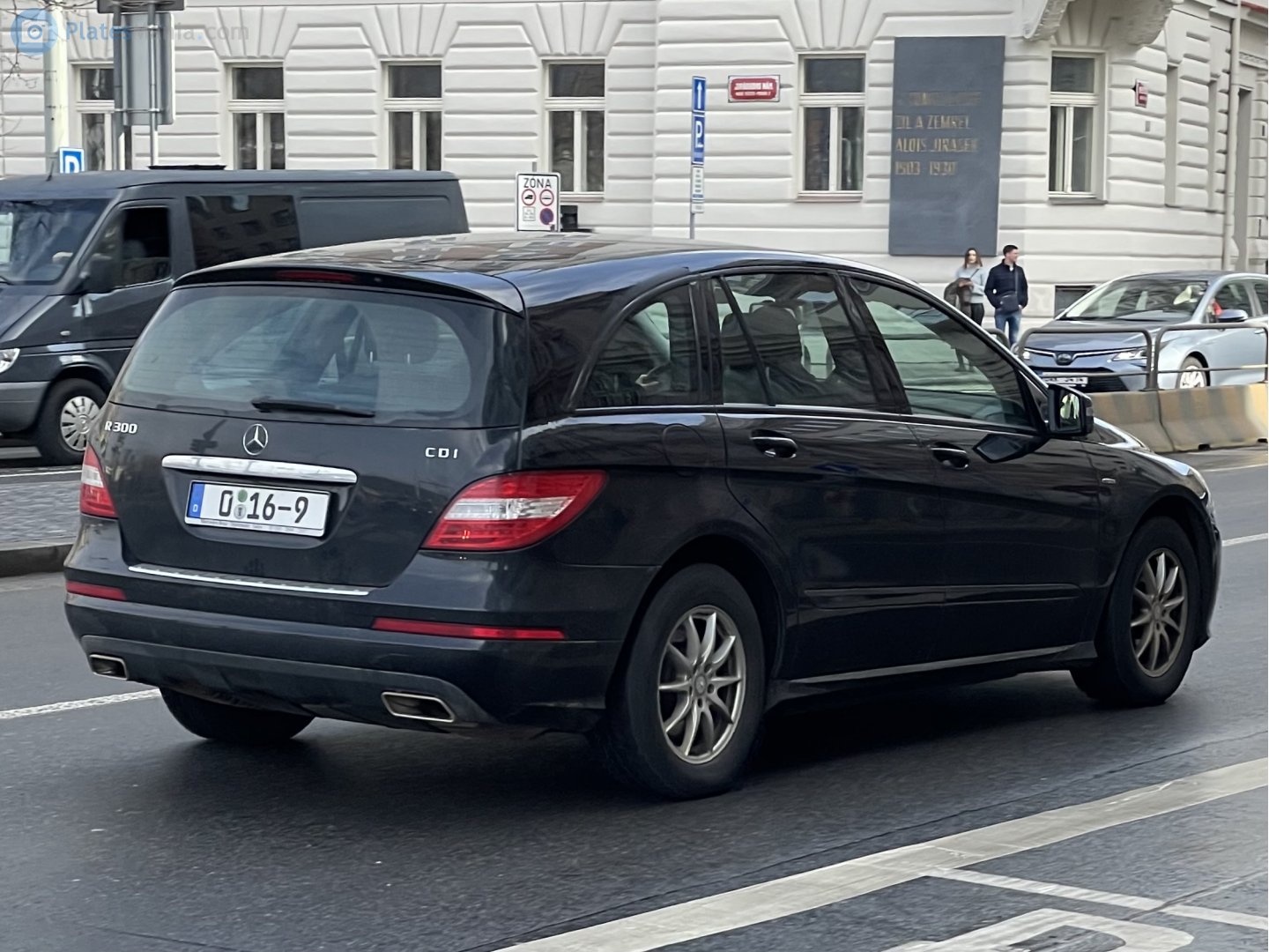 0 16-9, Mercedes-Benz R-Klasse 1st gen (W251), facelift, 2010–2013
