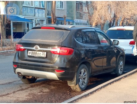 р888ео30, Brilliance (Huachen Zhonghua) V5