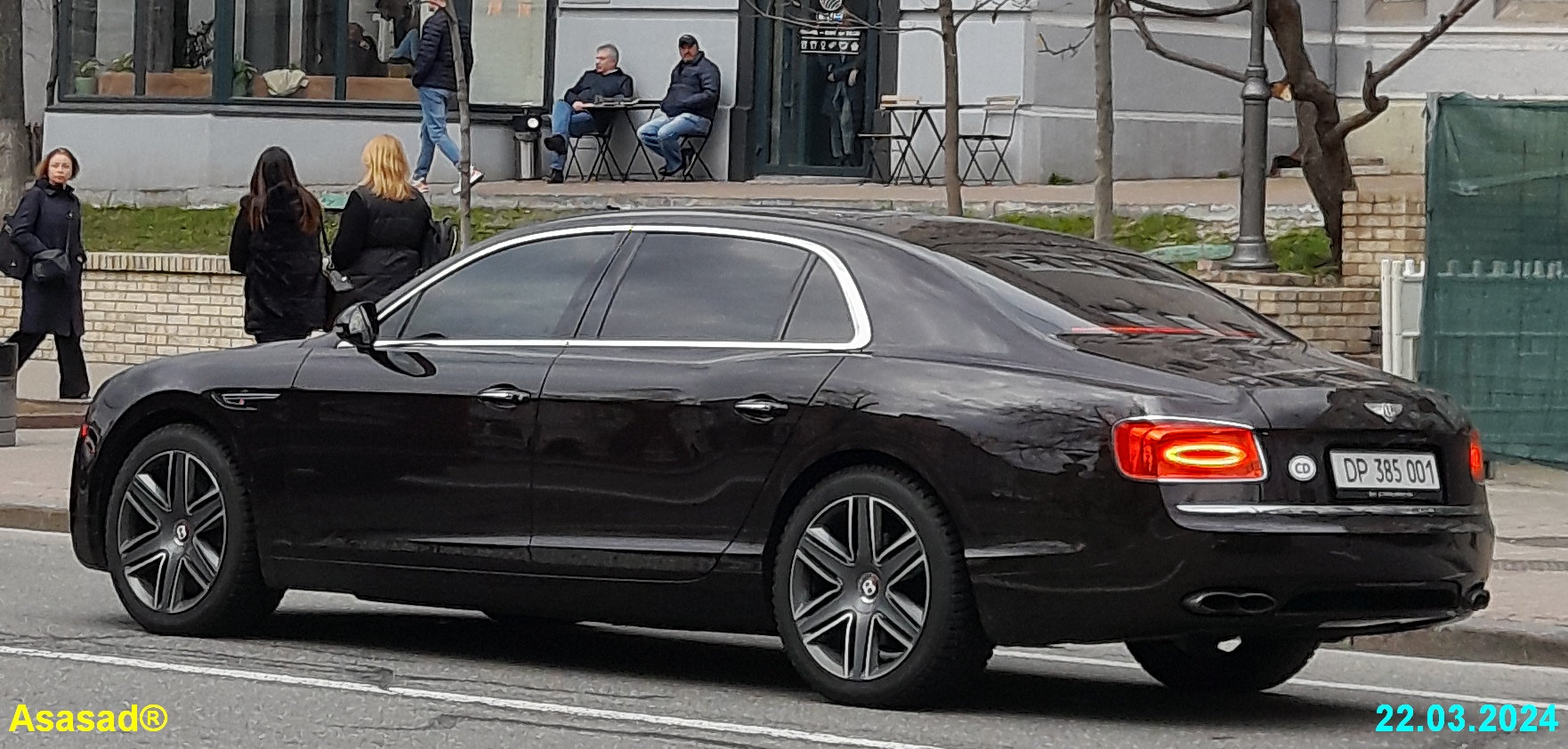 DP 385 001, Bentley Flying Spur 2nd gen (D1), 2013–2019