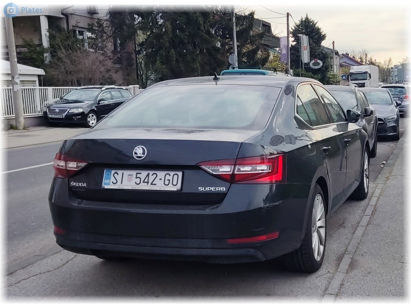 ŠI 542-GO, Skoda Superb 