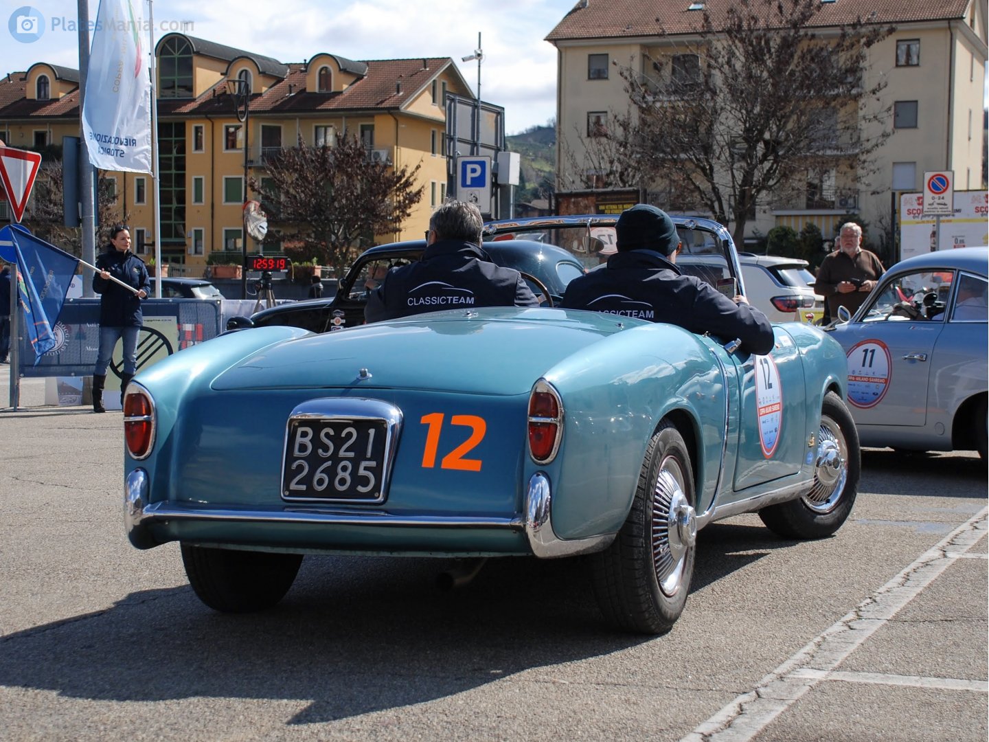 BS 212685, FIAT 1100 