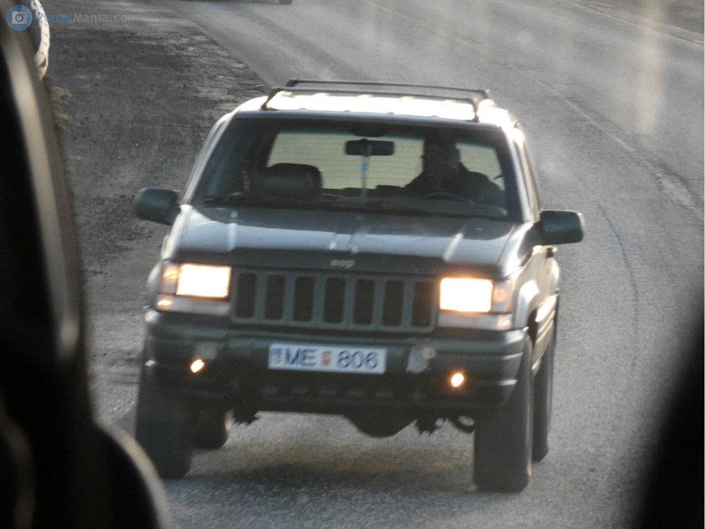 ME 806, Jeep Grand Cherokee 1st gen (ZJ), 1993–1998