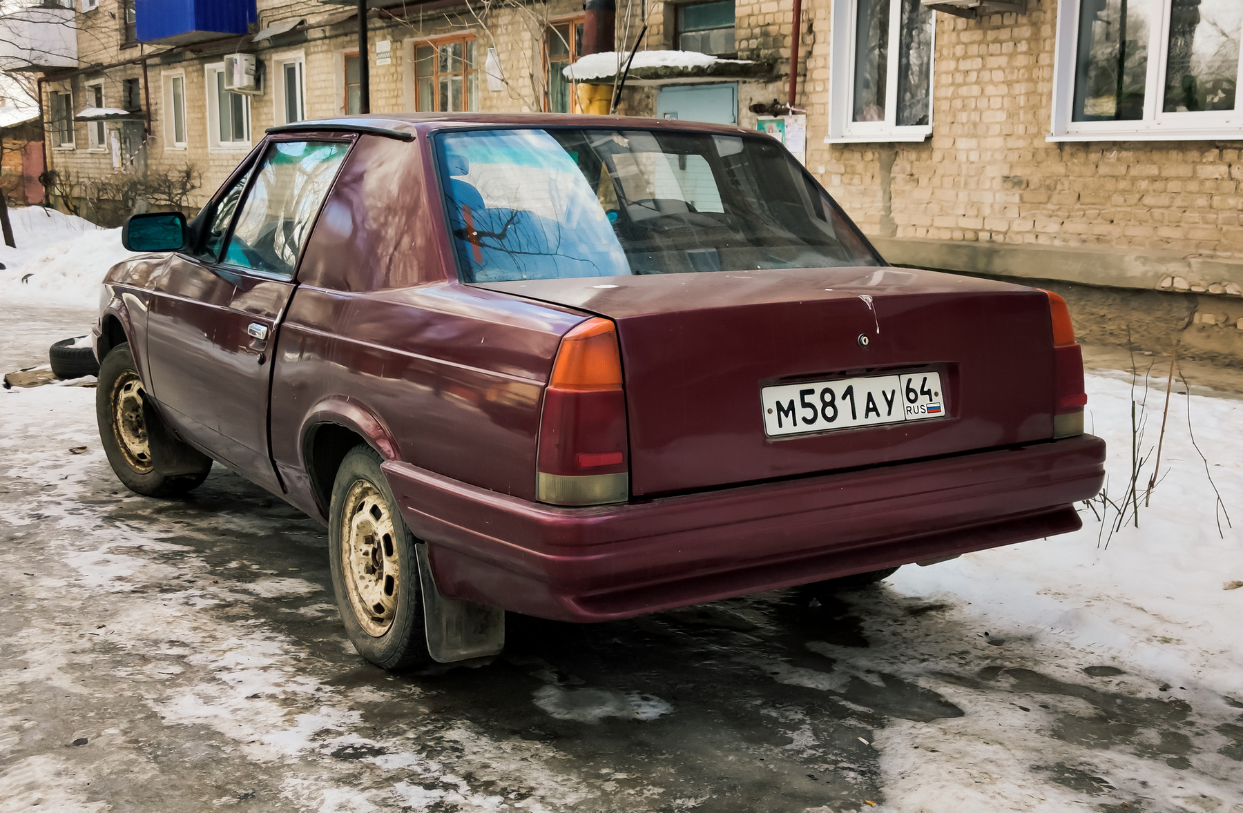 м 581 ау 64, Moskvich (AZLK) 2142 Дуэт-2 (Duet-2) Coupé, 1999–2001