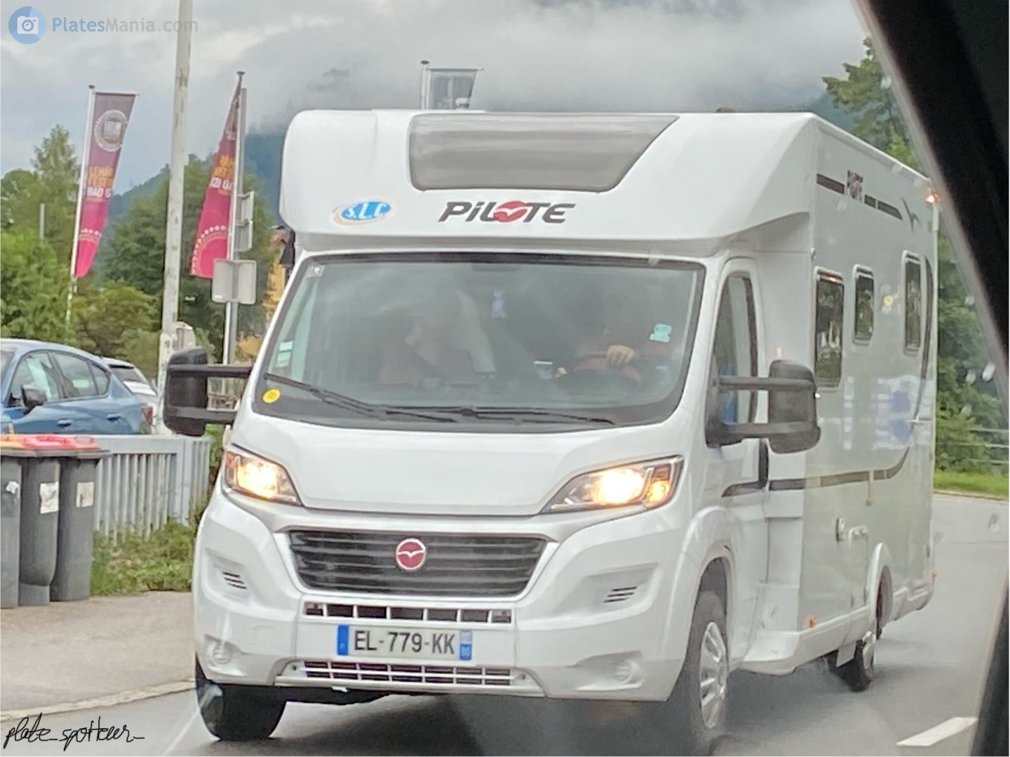 EL-779-KK, Pilote C-Series 