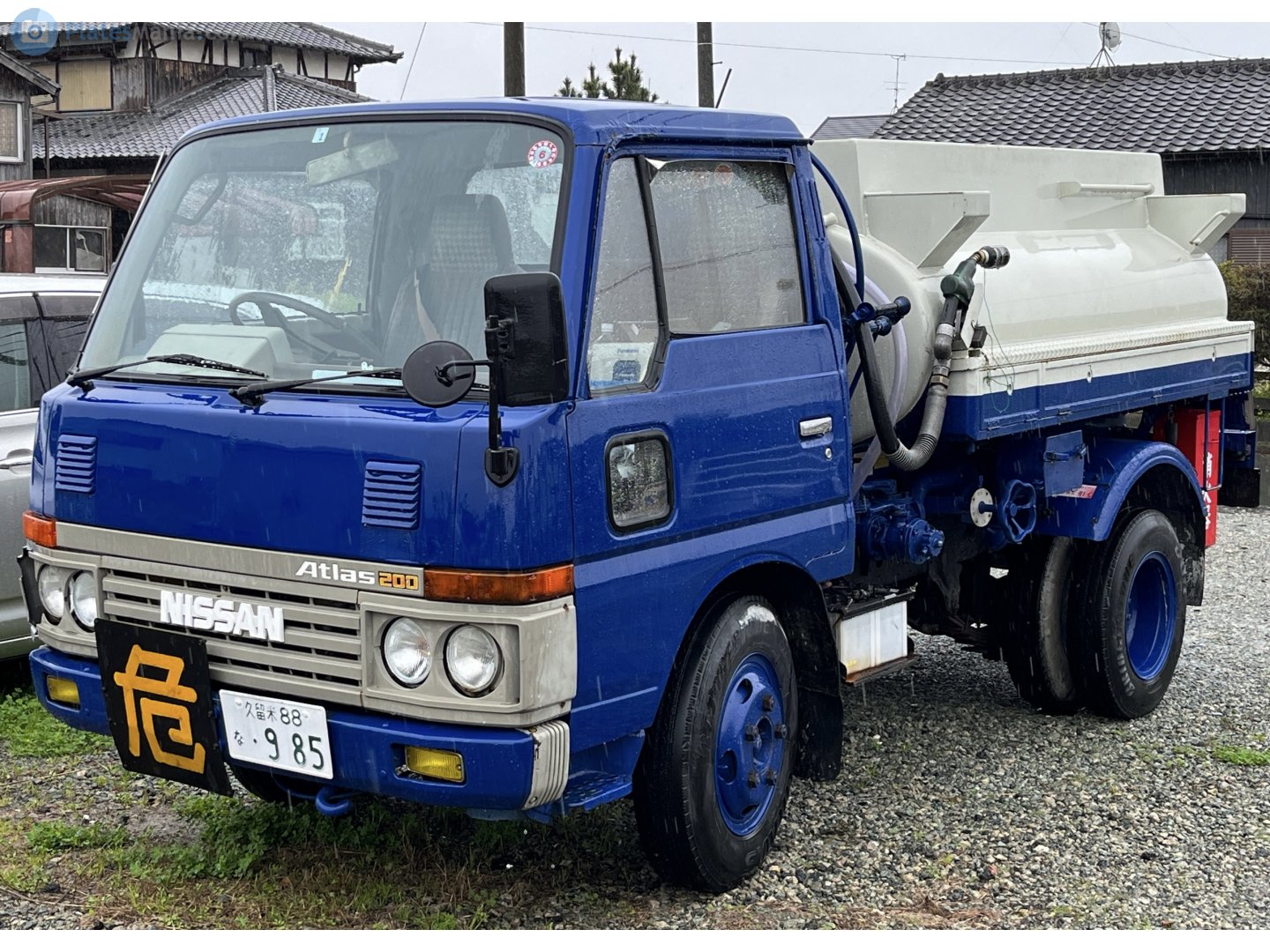 久留米 88 な 985, Nissan Atlas 1st gen 200/300 Medium Truck (H40), 1981–1992