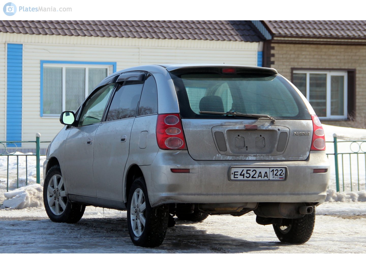 е 452 аа 122, Toyota Nadia 1st gen (XN10), 1998–2003