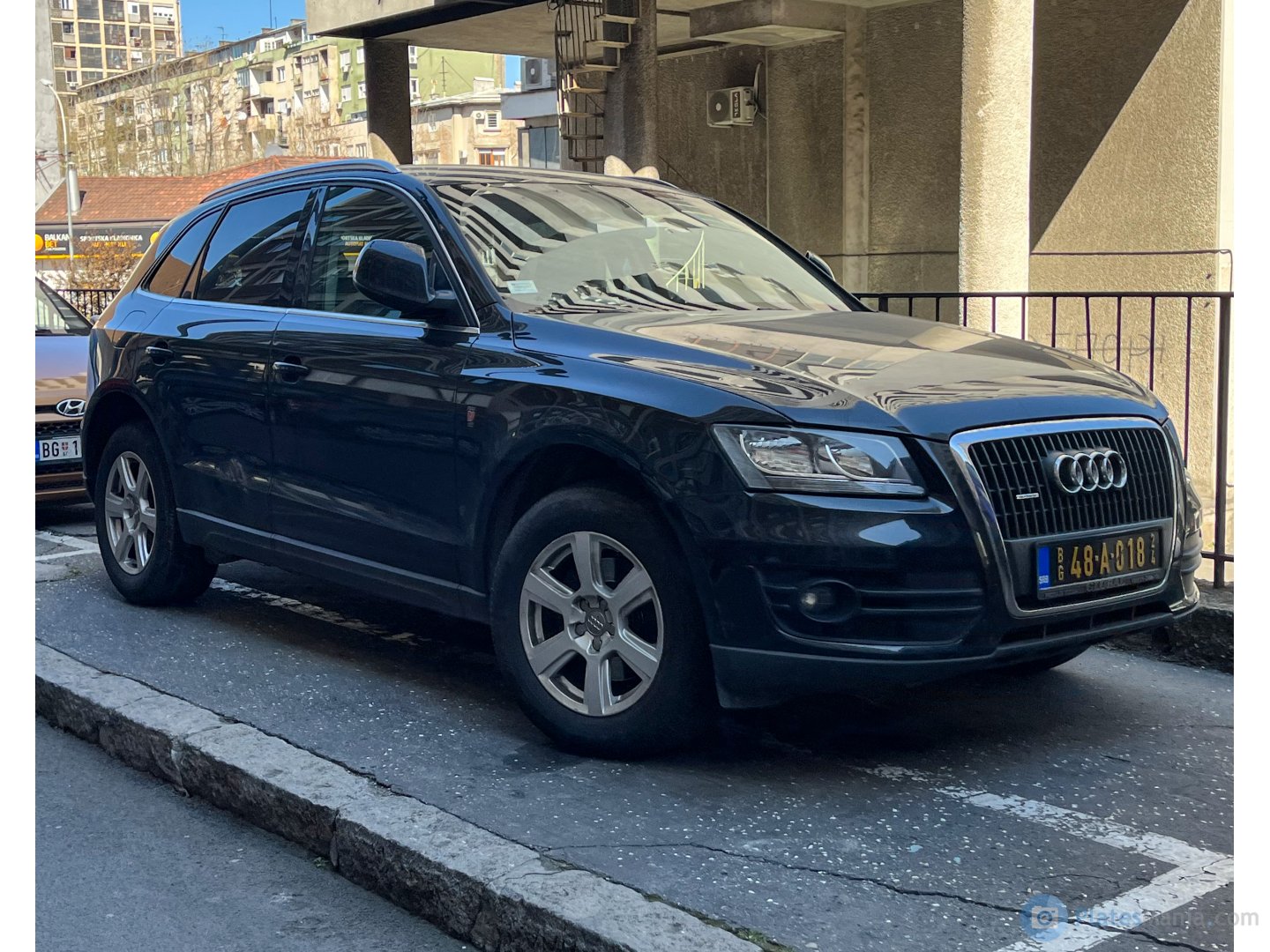 BG 48-A-018, Audi Q5 1st gen (8RB), 2008–2017