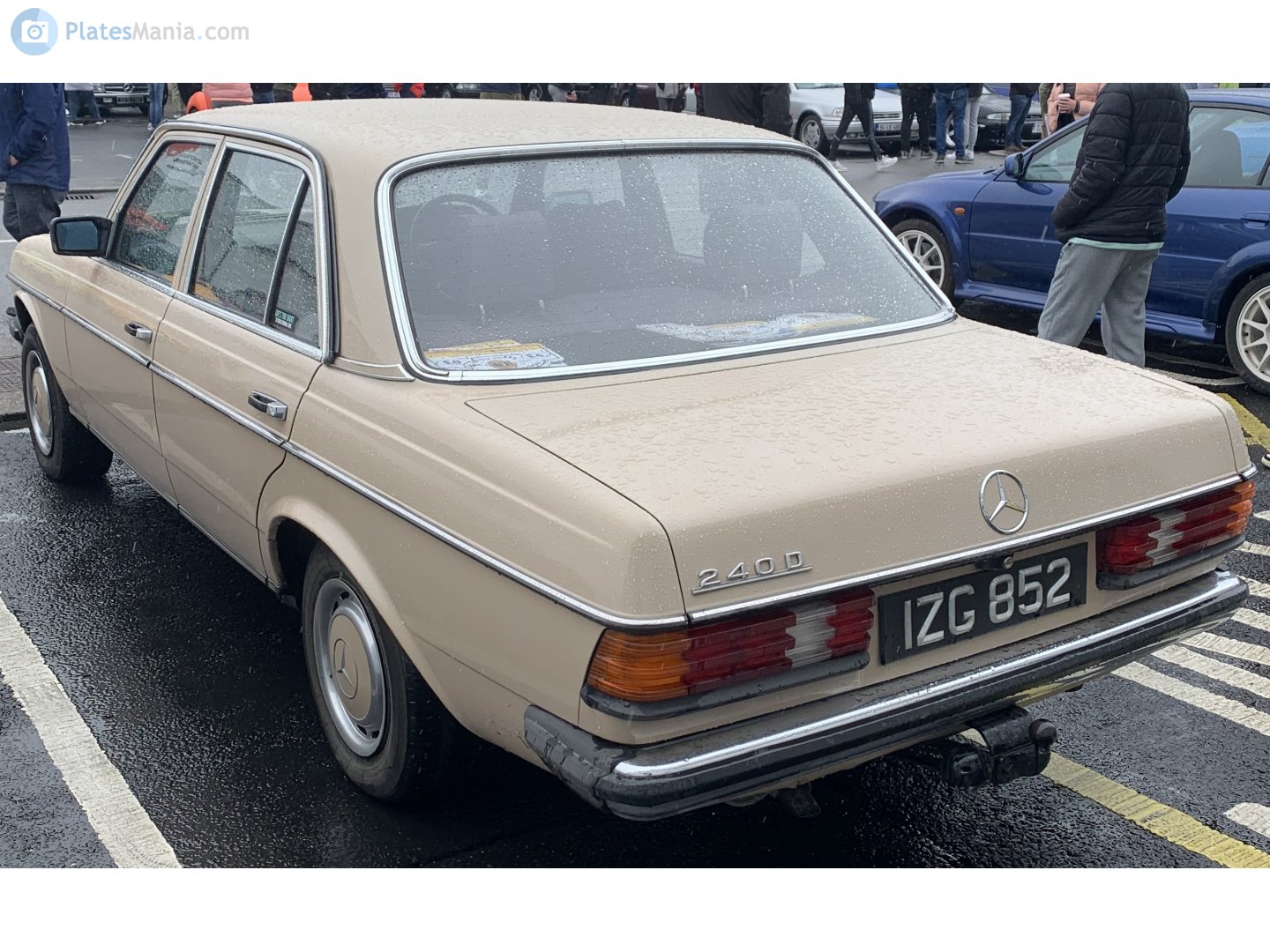 IZG852, Mercedes-Benz E-Klasse 200–300 Sedan (W123), 1975­–1986
