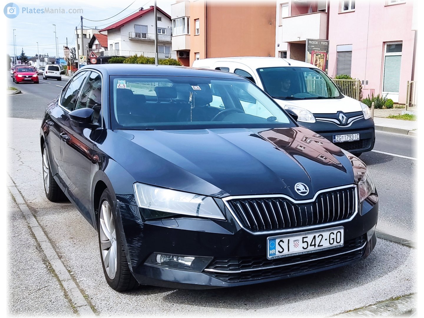 ŠI 542-GO, Skoda Superb 