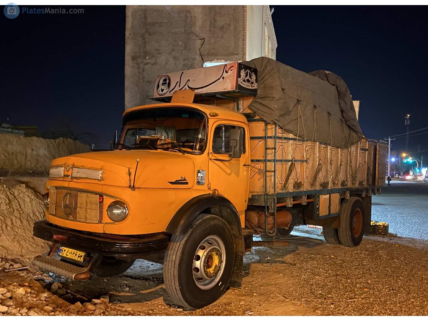 ۹۳ع۹۴۶ ۶۲, Mercedes-Benz L/LA-Series Trucks 