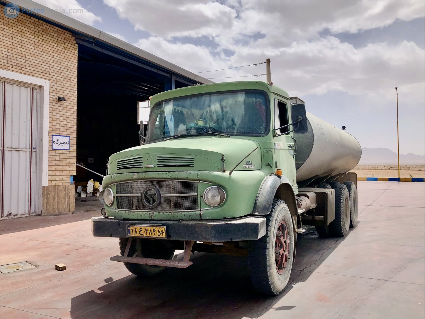 ۱۸ع۳۸۴ ۵۴, Mercedes-Benz L/LA-Series Trucks 