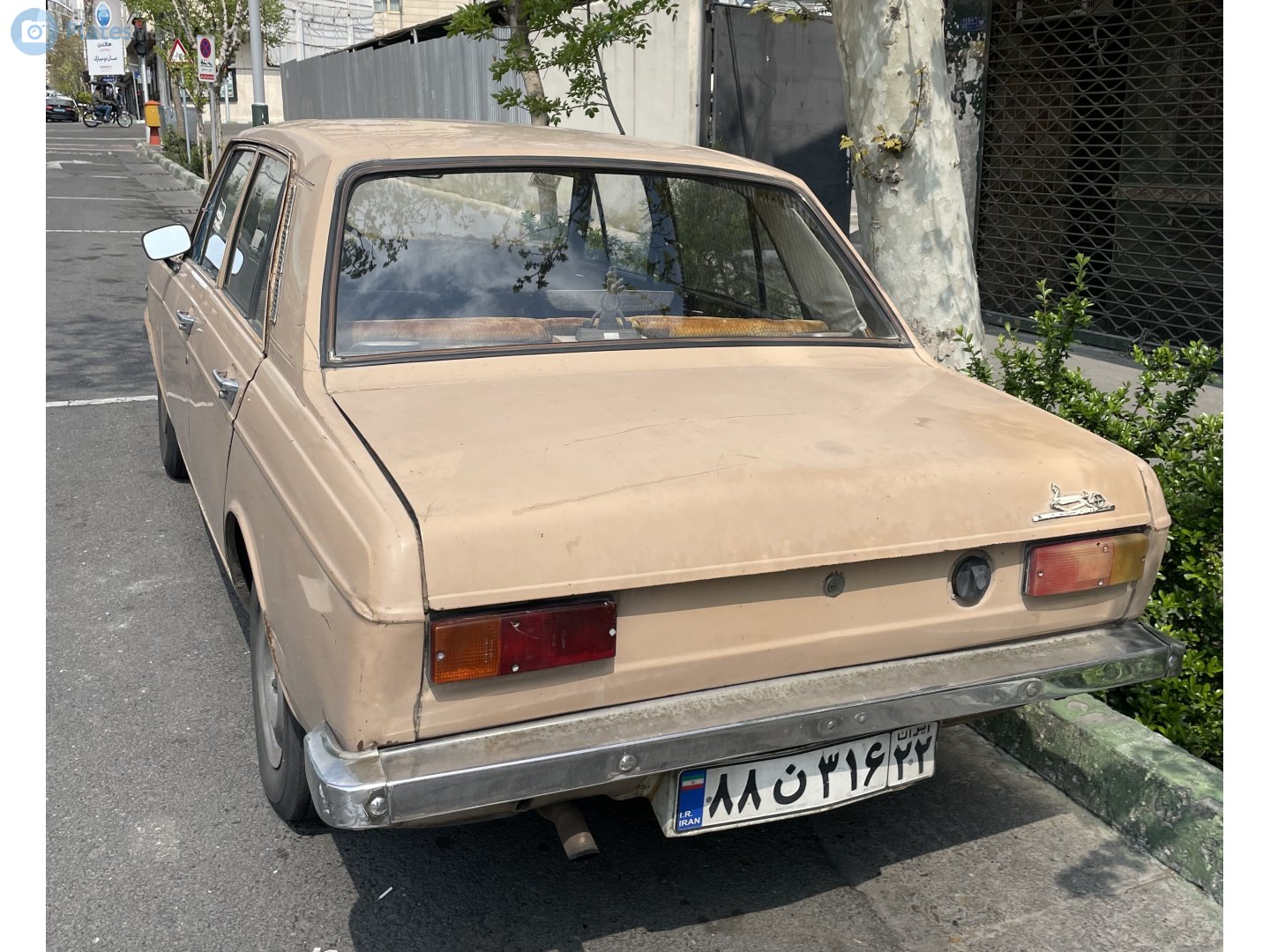 ۸۸ن۳۱۶ ۲۲, Iran Khodro Paykan 1st gen Sedan, 1967–2005