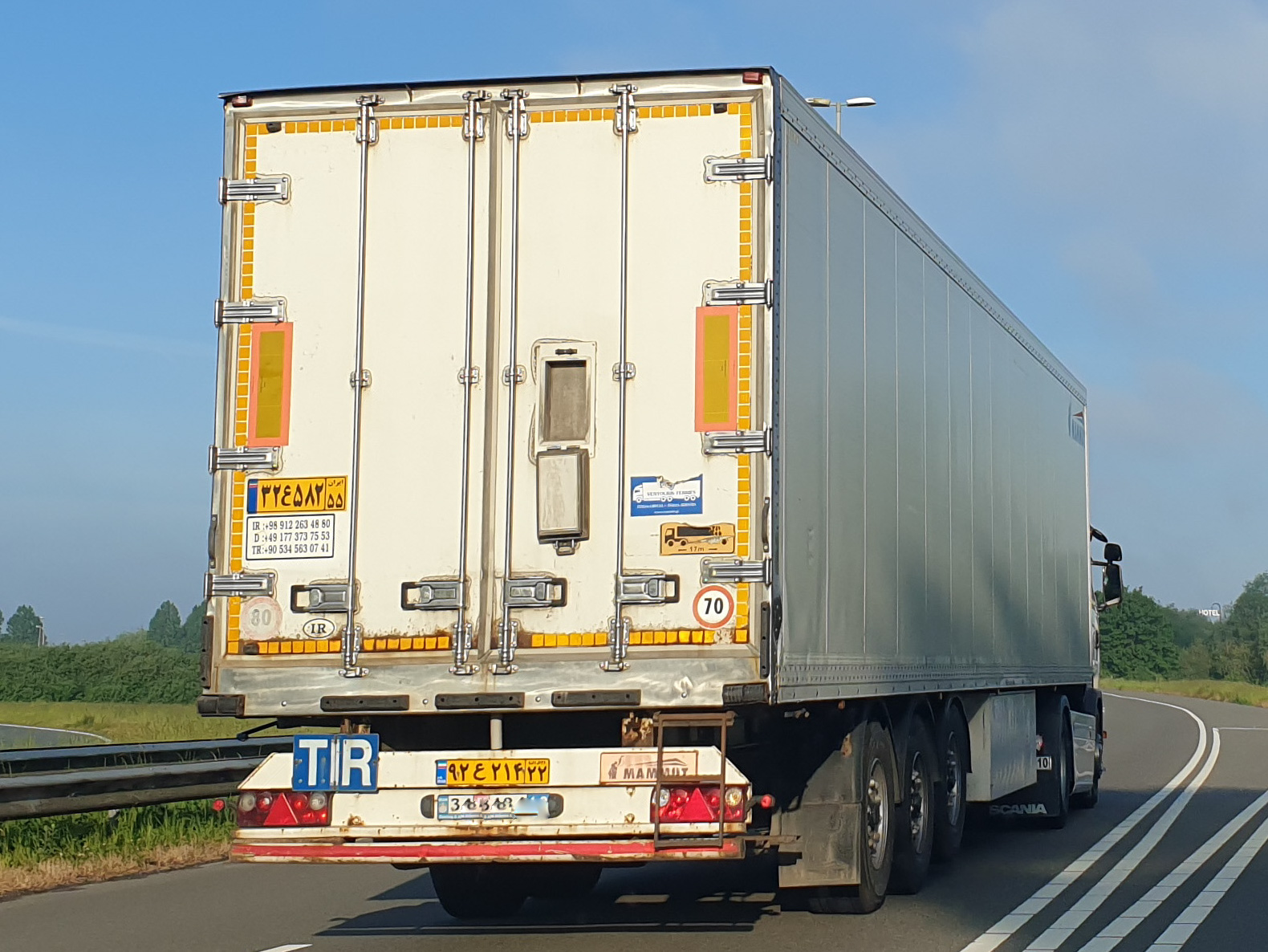 ۶۲ع۲۱۴ ۲۲, Mammut Trailer 