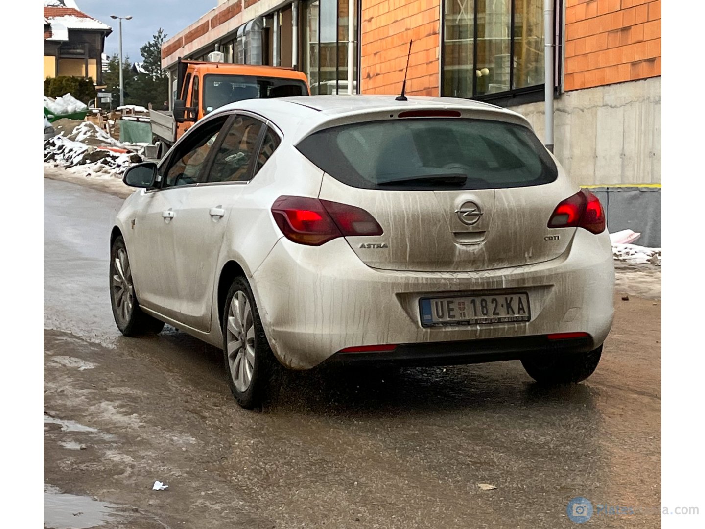 UE 182-KA, Opel Astra 4th gen Hatch (J; P10), 2009–2015