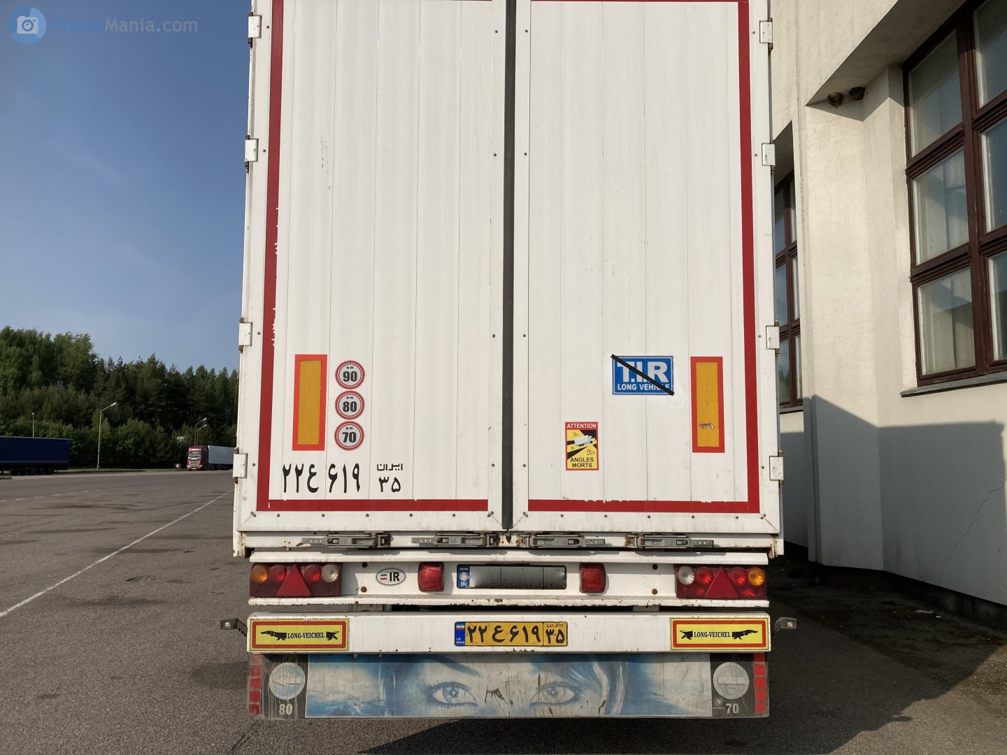 ۲۲ع۶۱۹ ۳۵, Mammut Trailer 