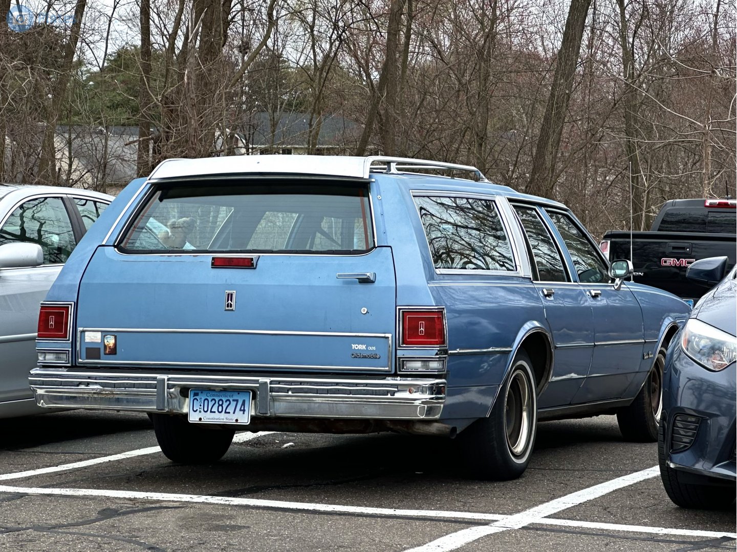 C-028274, Oldsmobile Custom Cruiser 