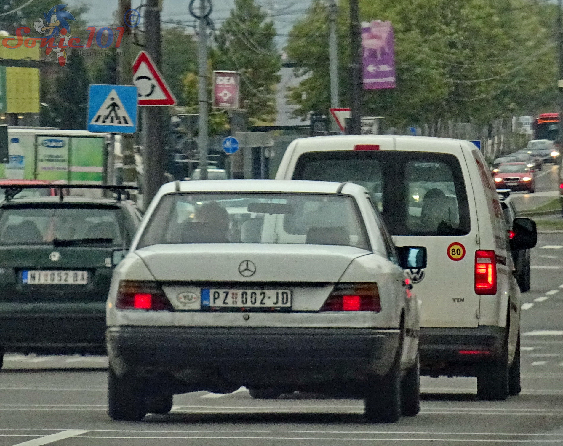 PZ 002-JD, Mercedes-Benz E-Klasse 1st gen Sedan (W124), 1984­–1995