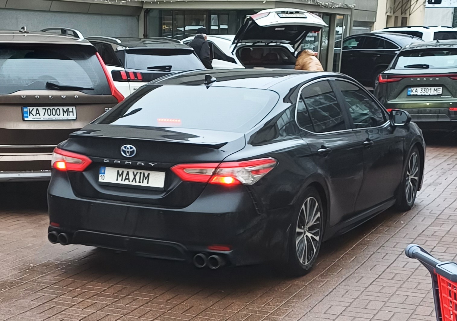 10 MAXIM, Toyota Camry 8th gen (XV70), 2017–