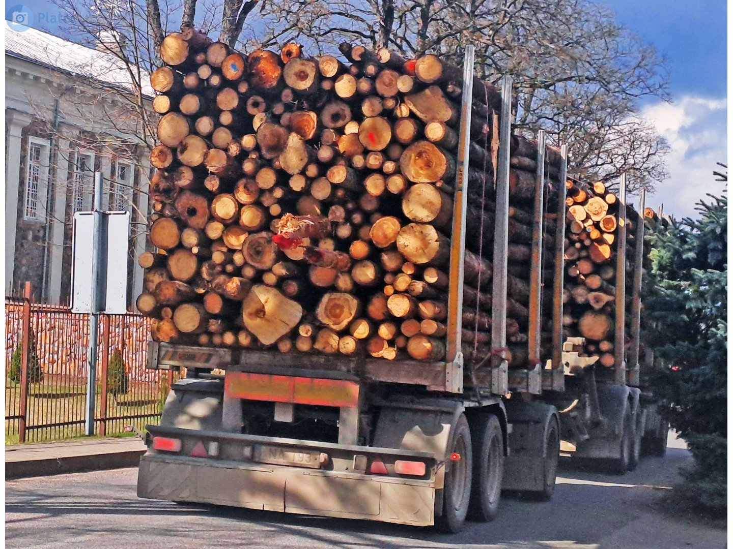 NA 193, Dapa Trailer P-Series 