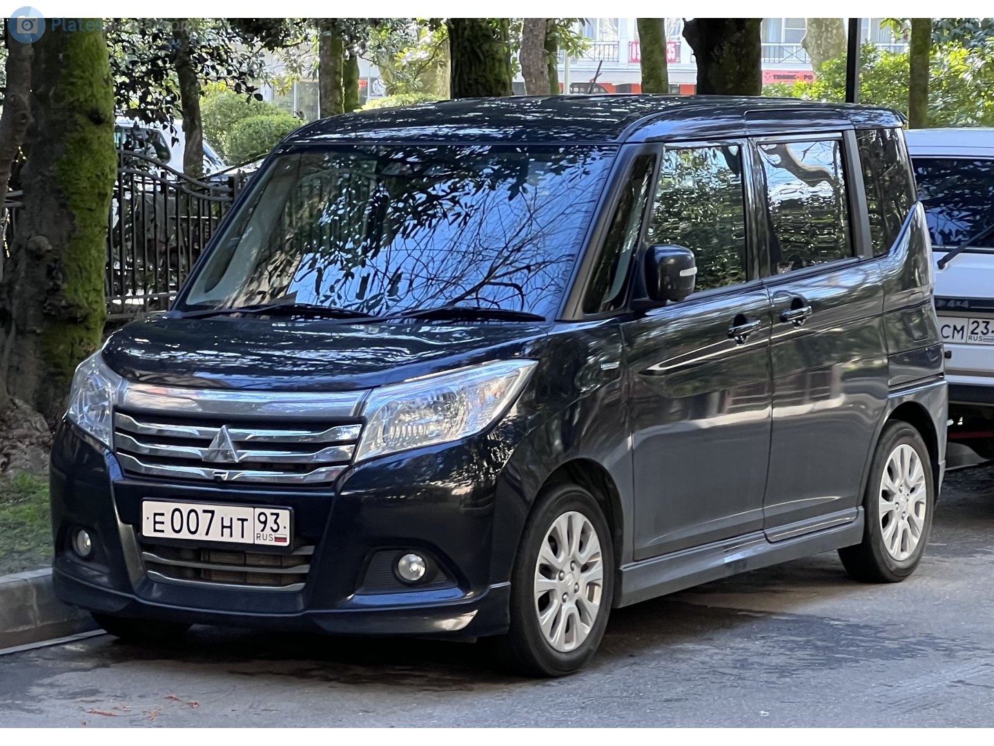 е 007 нт 93, Mitsubishi Delica D:2 