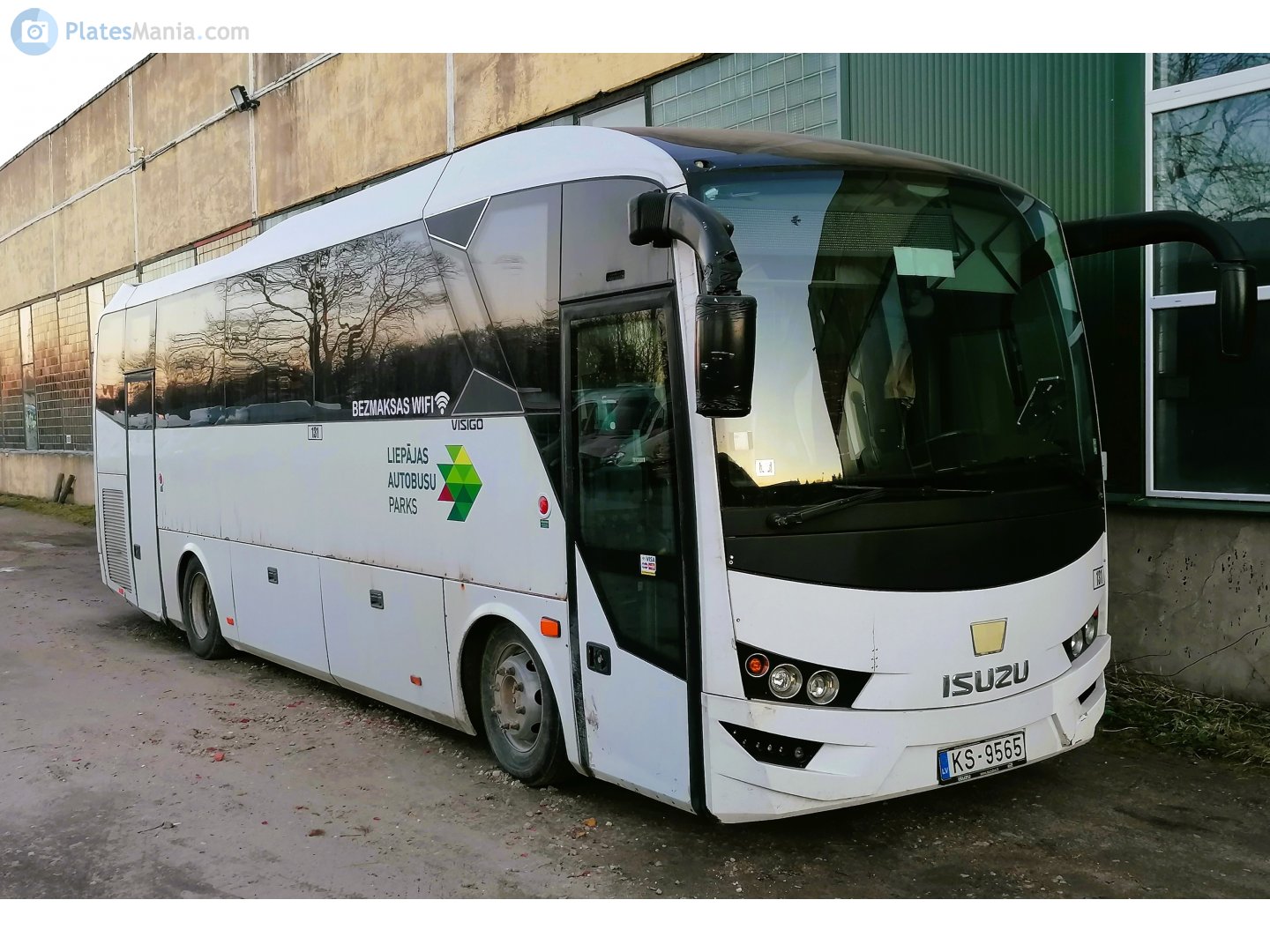 KS-9565, Isuzu Visigo 