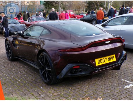 OO07 NPH, Aston Martin Vantage