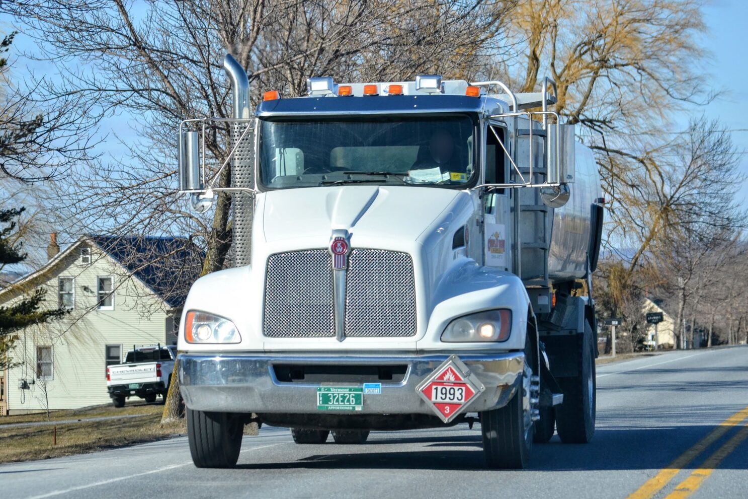 32E26, Kenworth T370 