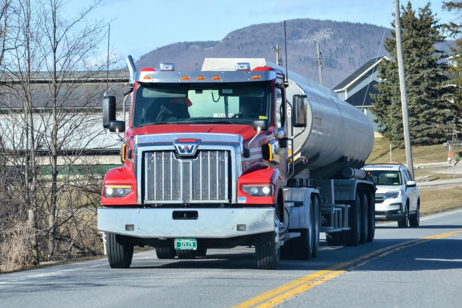 32E39, Western Star 49X 