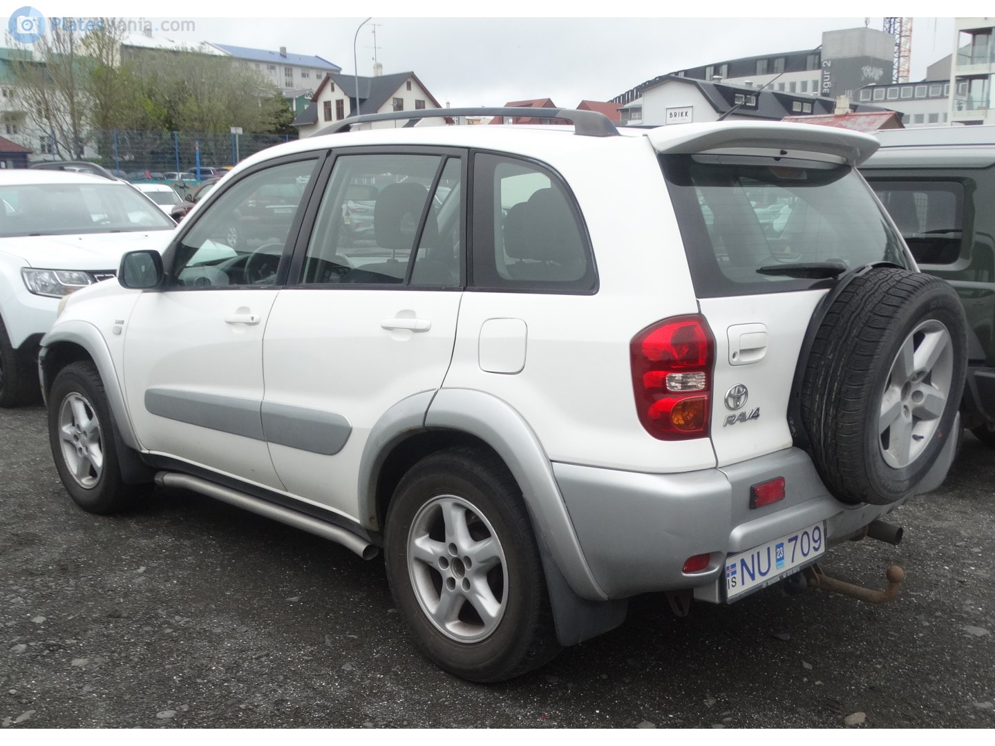 NU 709, Toyota RAV4 2nd gen 5-door SUV (XA20), 2000–2005