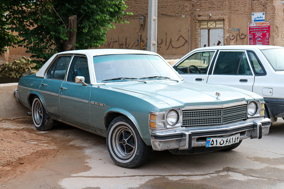 ۵۱ن۶۸۱ ۵۴, Buick Skylark 4th gen Sedan (X-body), 1974–1979