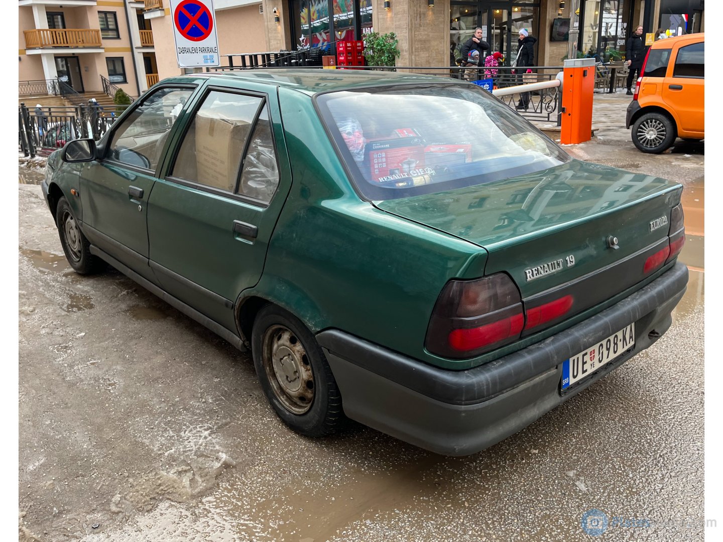 UE 098-KA, Renault 19 1st gen Sedan (L53), facelift, 1992–1997 (–1999 for LATAM- and –2000 for TR-market)