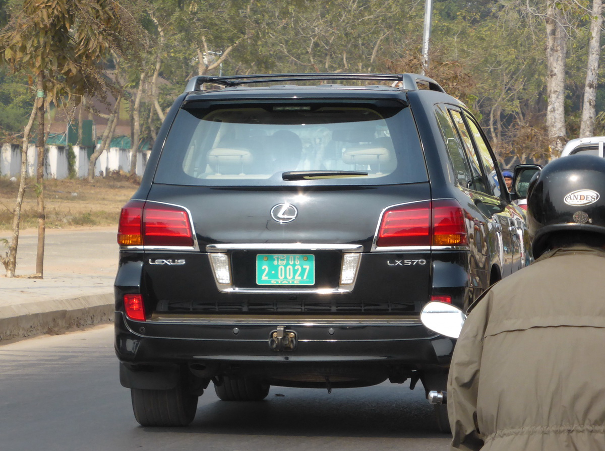2-0027, Lexus LX 3rd gen (J200), 2007–2012
