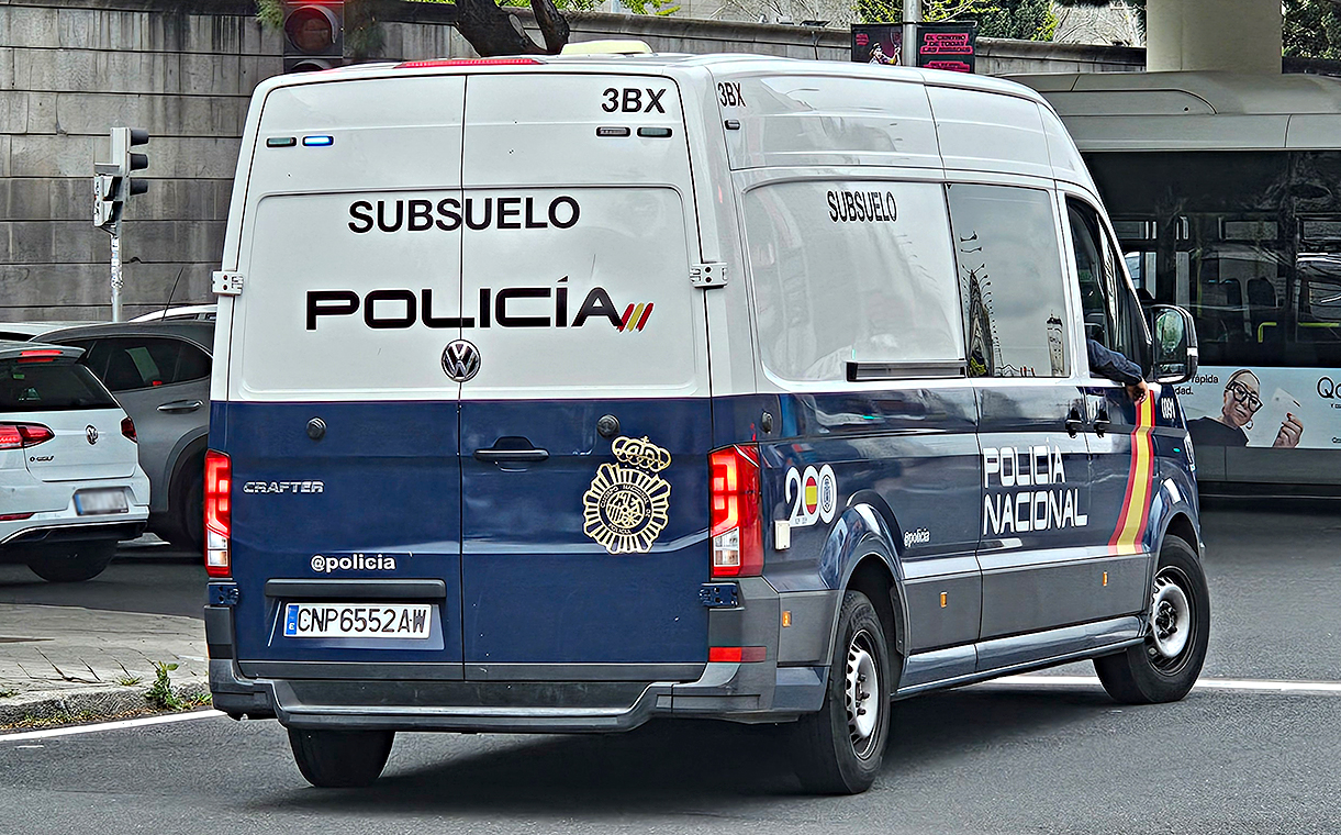 CNP 6552 AW, Volkswagen Crafter 2nd gen Van (SY/SZ), 2016–