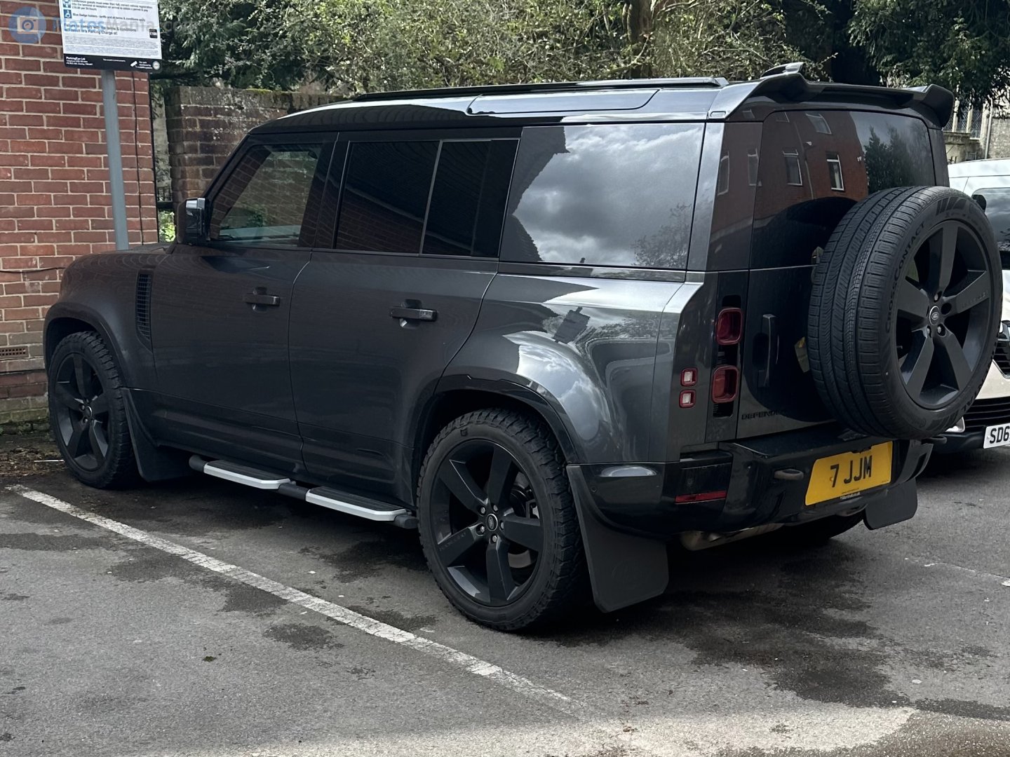 7JJM, Land Rover Defender 2nd gen 110