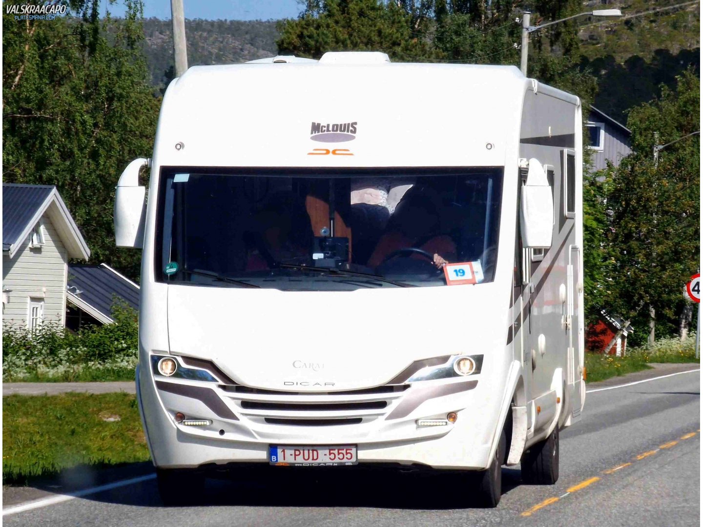 1-PUD-555, McLouis Carat 