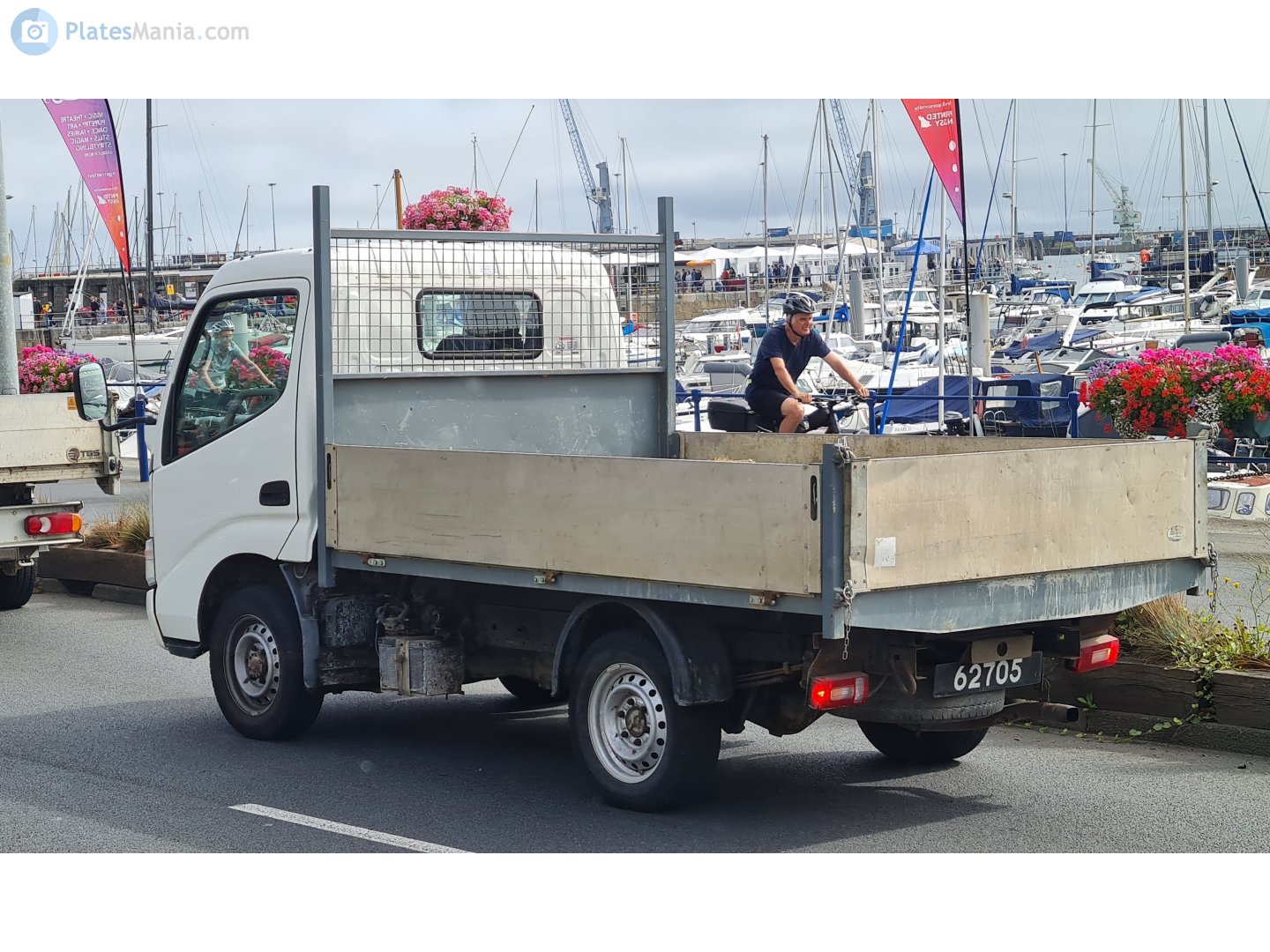 62705, Regular plates 