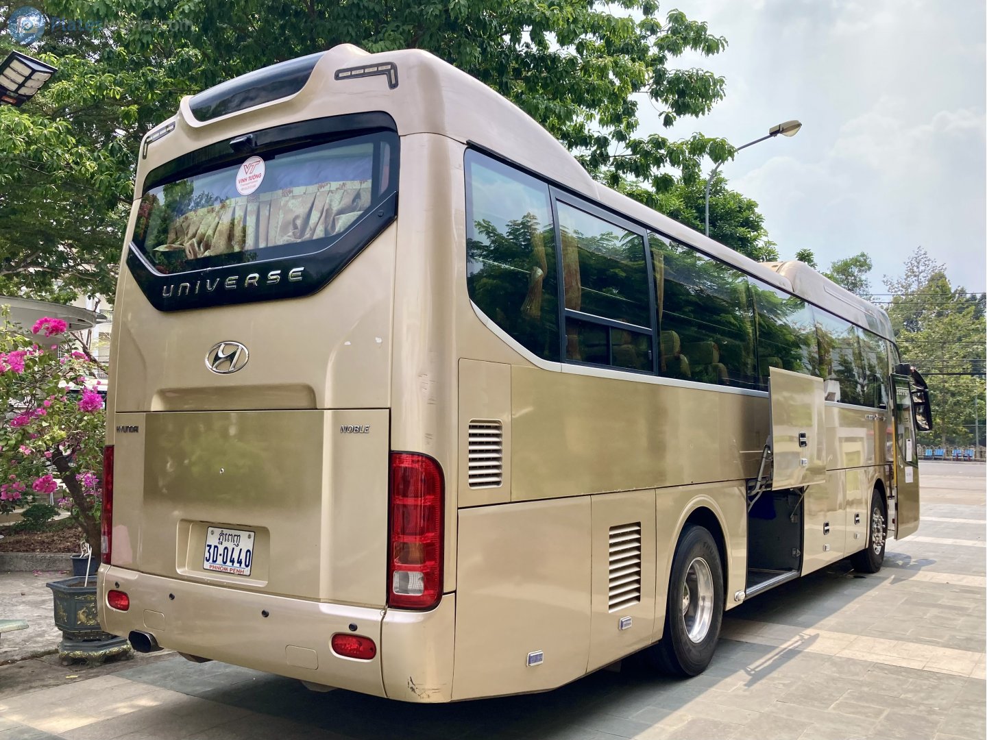 3D-0440, Hyundai Universe Xpress 